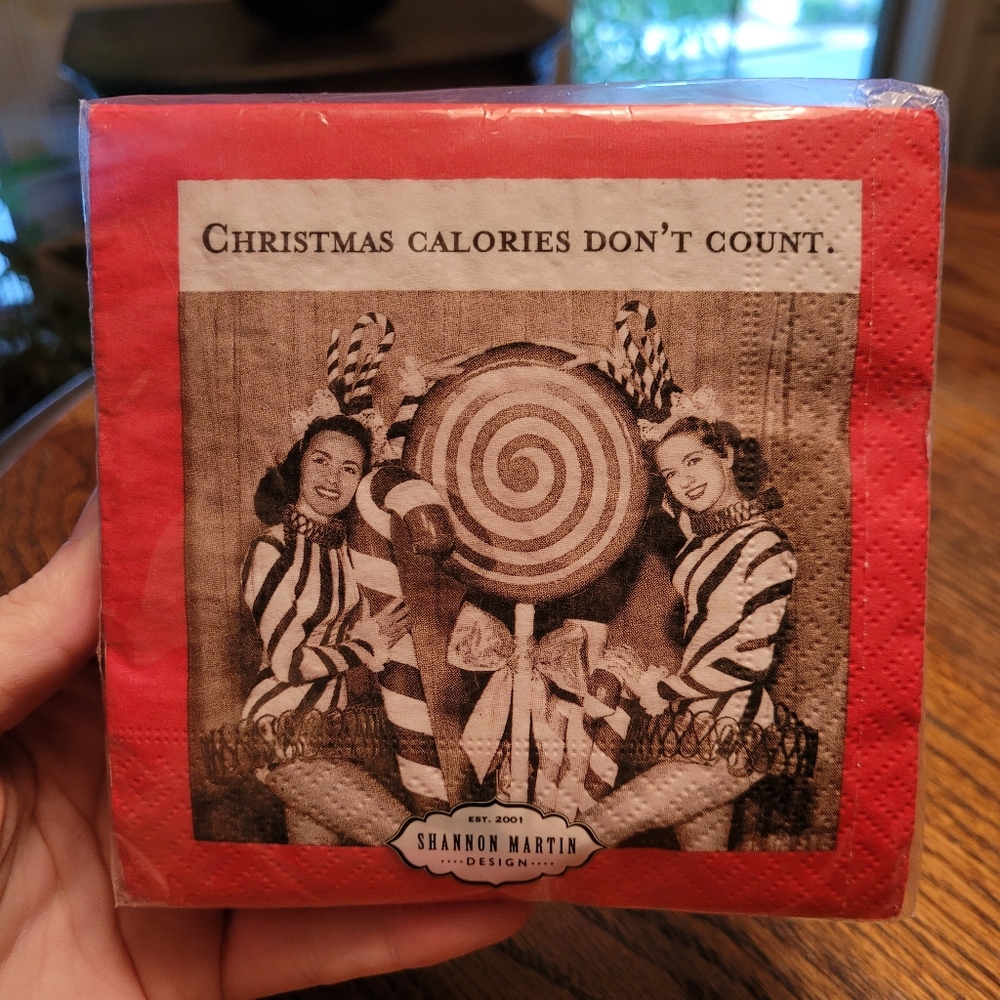 NEW 20 Christmas red 3 ply napkins, 10x10 inches